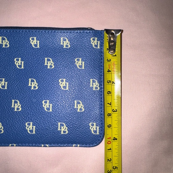 Dooney & Bourke Pouch - Picture 5 of 6